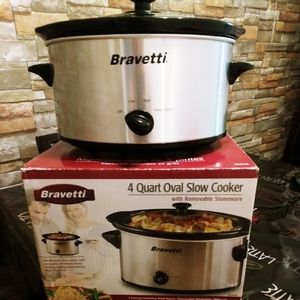 4 Quart Oval Slow Cooker